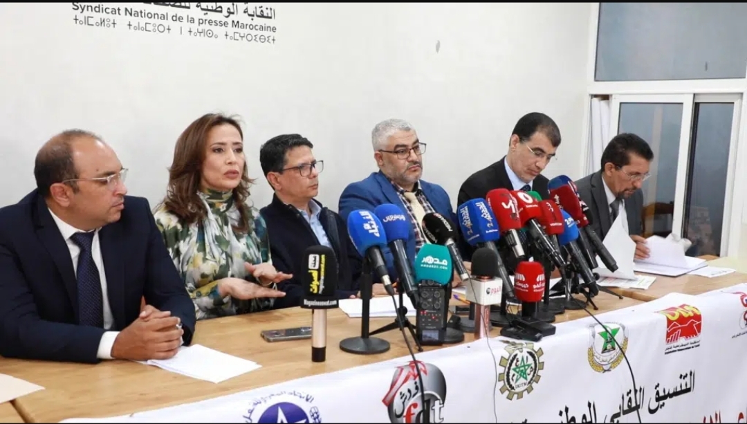 وزير الصحة يعلن عن تسوية الملف المطلبي مع نقابات الصحة