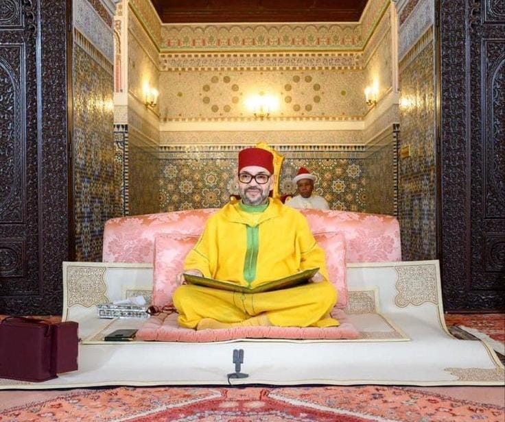أمير المؤمنين يأمر بفتح المساجد التي تم بناؤها أو تم ترميمها في بداية شهر رمضان