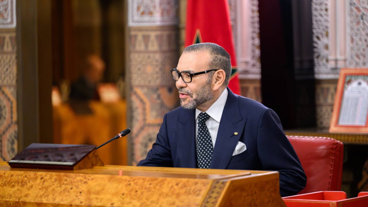 جلالة الملك يترأس مجلسا وزاريا