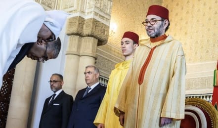الملك محمد السادس يعين ولاةً وعمالاً جدداً: ضخ كفاءات جديدة في مفاصل الإدارة الترابية