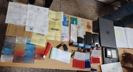 توقيف زوجين في الدار البيضاء للاشتباه في تورطهما بشبكة تزوير وانتحال هوية وحيازة وثائق مزيفة
