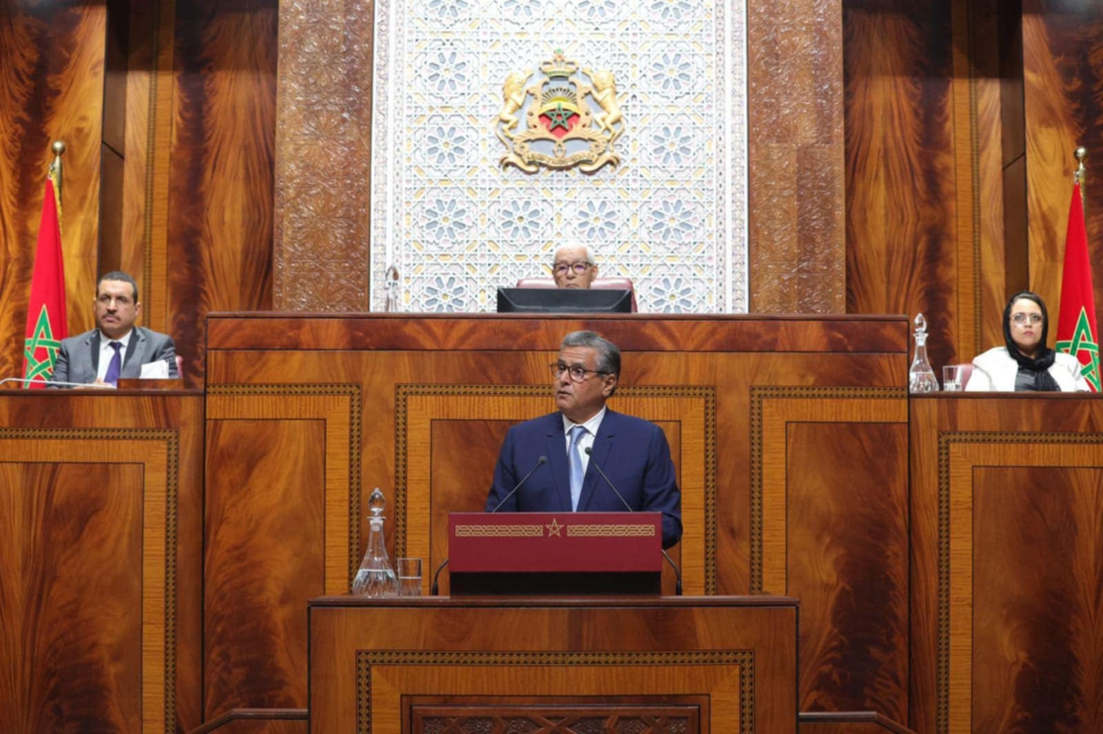 أخنوش: الحكومة وضعت نظاما تحفيزيا يقلص فوارق الأجور بين مهنيي الصحة في القطاعين العام و الخاص